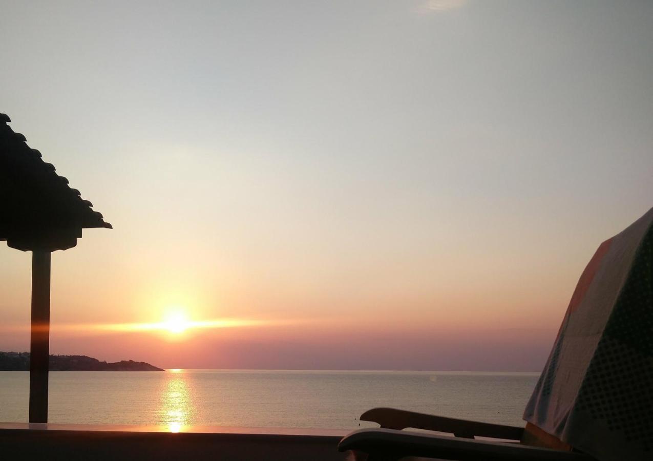 Beach House Emme PalaiónTsiflíkion Dış mekan fotoğraf